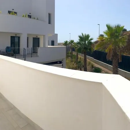 Luxury Secure Chic-hideaway In With Sun-drenched Terrace, & Gym La Cala De Mijas