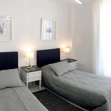 Luxury Secure Chic-hideaway In With Sun-drenched Terrace, & Gym Apartment La Cala De Mijas