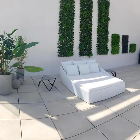 Apartment Luxury Secure Chic-hideaway In With Sun-drenched Terrace, & Gym La Cala De Mijas